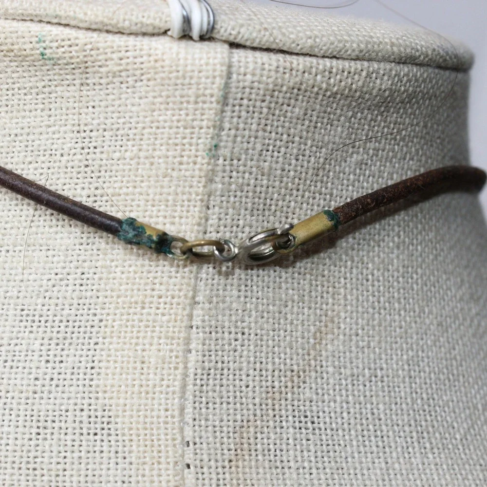 Vintage Star Pendant Leather Cord Necklace 18 Inch Brown Silver Tone Y2K Boho